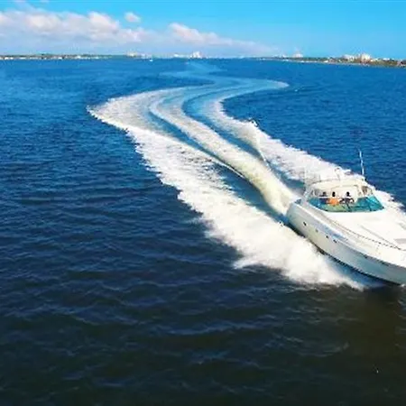 Yacht Blue Days * Βίλα Νόβα ντε Γκάια