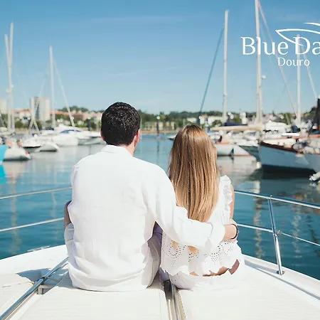 Yacht Blue Days Πλωτό κατάλυμα